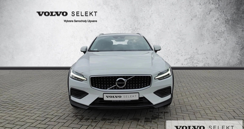 Volvo V60 Cross Country cena 139900 przebieg: 119891, rok produkcji 2019 z Kcynia małe 407